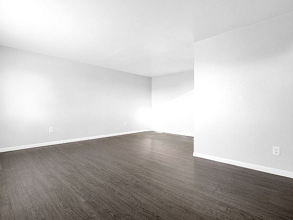 5th image of 1652 25th Ave #1652