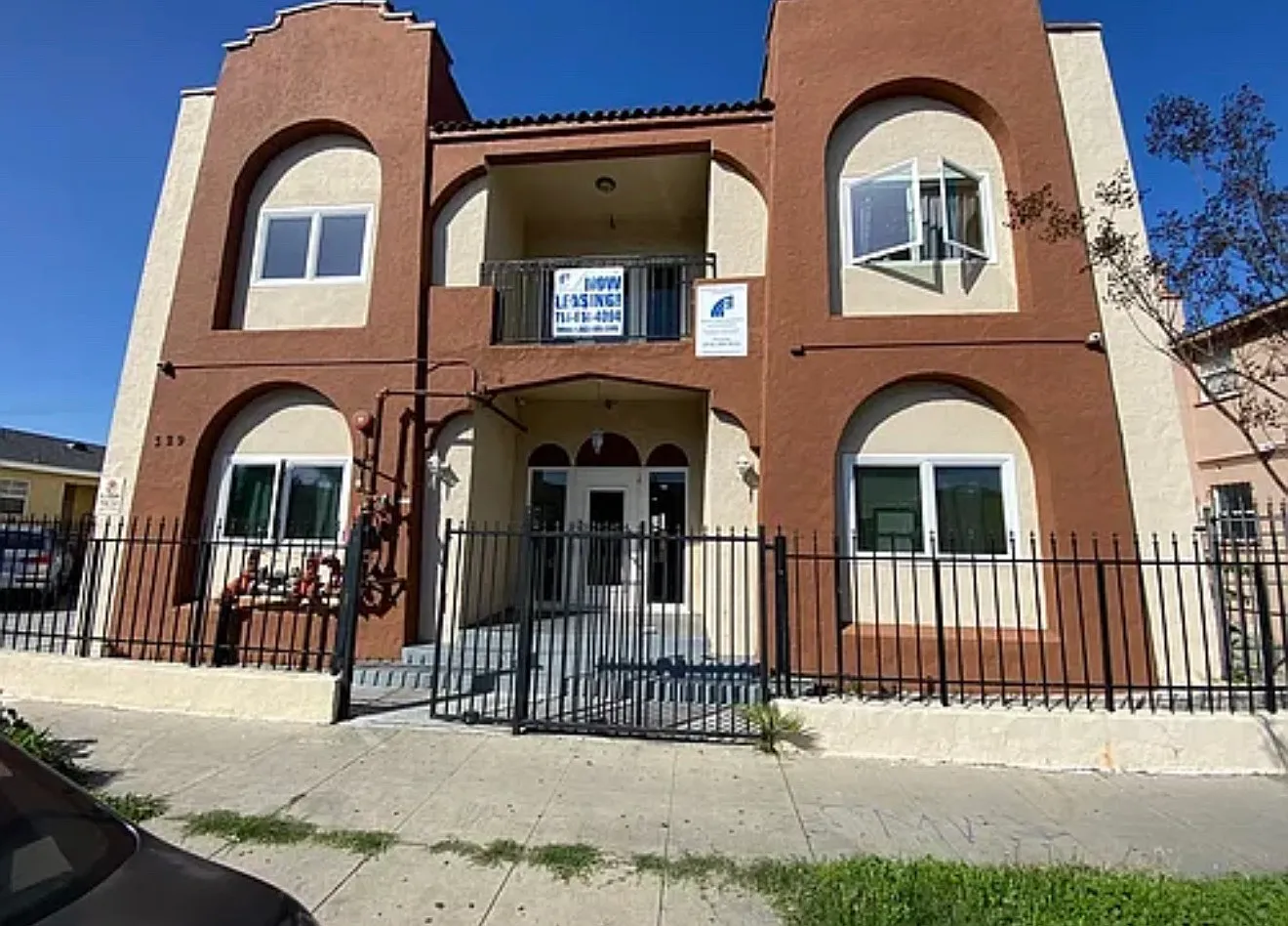 2 bed, 1025 sqft, $1,975 — Photo 1