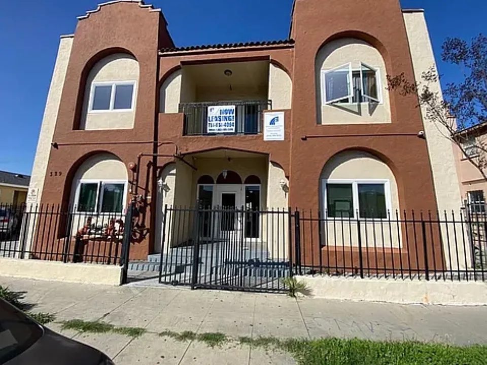 329 W Magnolia St #6