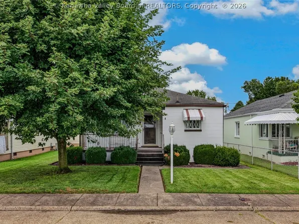 421 24th St, Dunbar, WV 25064
