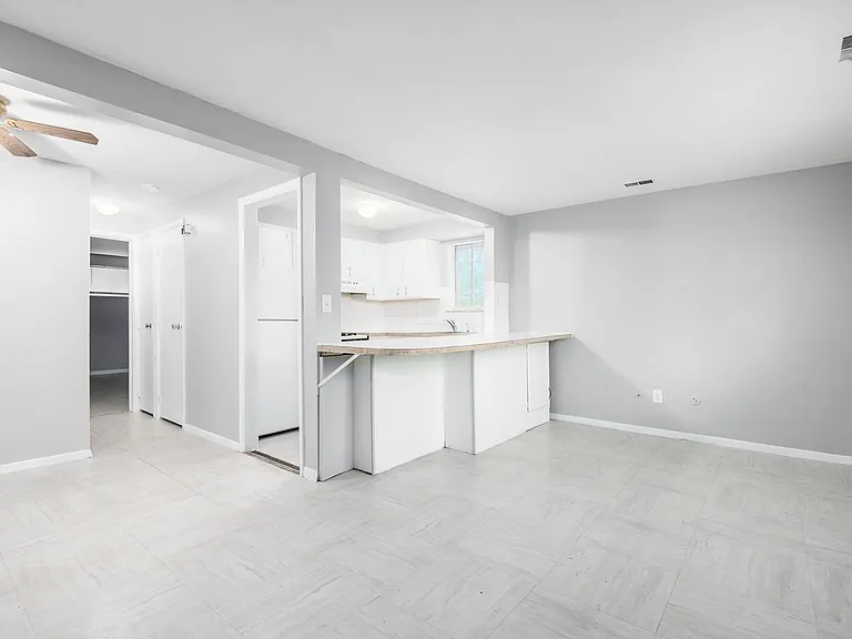 2888 Cleveland Ave — Photo 1