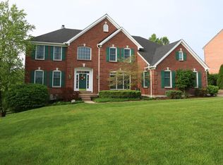 919 Appleblossom Dr, Villa Hills, KY 41017