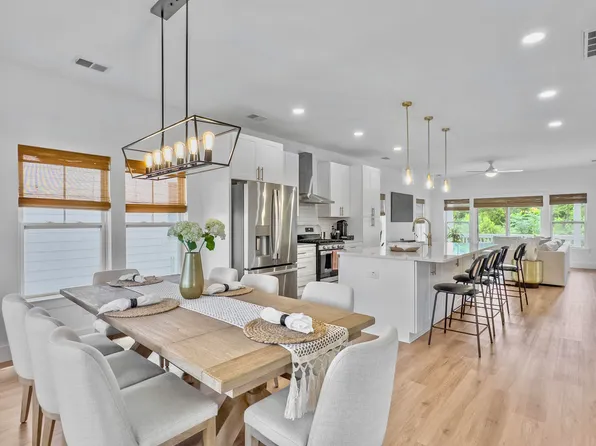 4447 Oakwood Ave, North Charleston, SC 29405