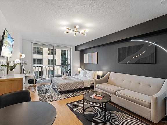 2nd image of 1200 Brickell Bay Dr APT 1816
