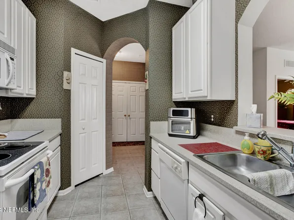 7801 POINT MEADOWS Drive #7210, Jacksonville, FL 32256