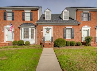 2004 W Manor Ct, Kingsport, TN 37660