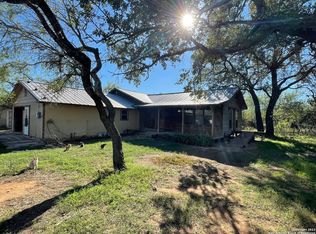 116 River Bluff Dr, Lytle, TX 78052