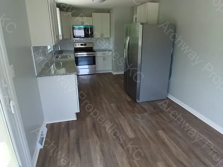 5103 Long Dr — Photo 10