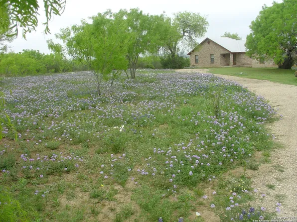 9140 Hildebrandt Rd., San Antonio, TX 78222