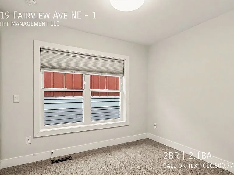 619 Fairview Ave NE #1 — Photo 11
