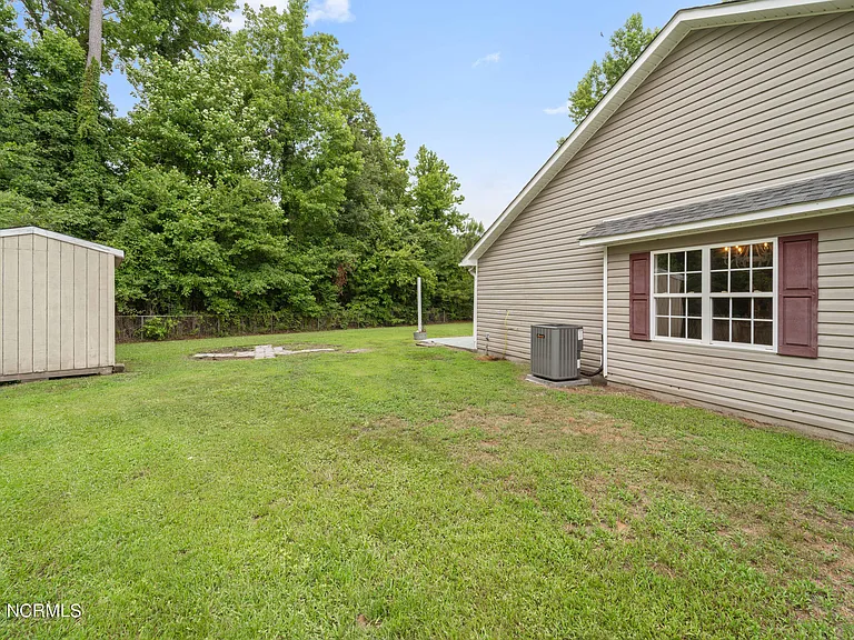 106 Cona Ct — Photo 17