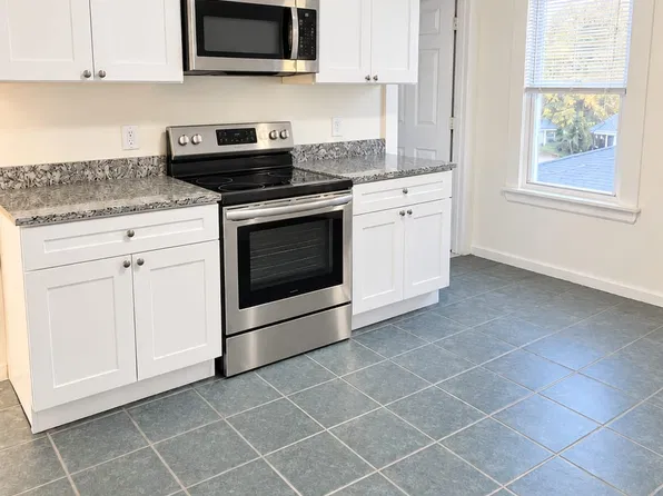 110 Beaver St #3, Ansonia, CT 06401