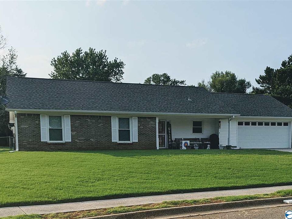 1st image of 104 Fernglen Cir