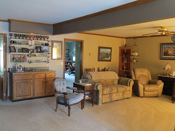 5th image of 973 Breezy Bluff Dr