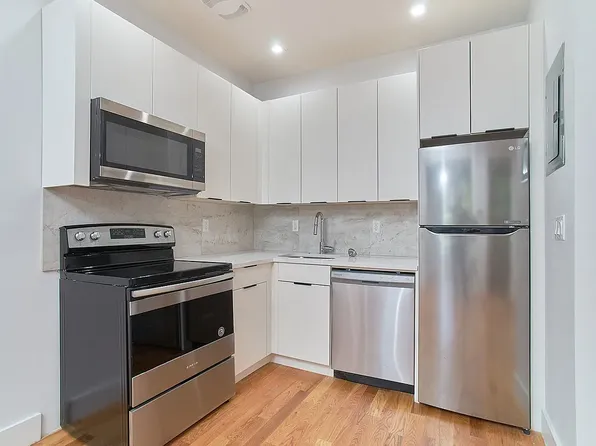 3215 Clarendon Road image 1 of 13