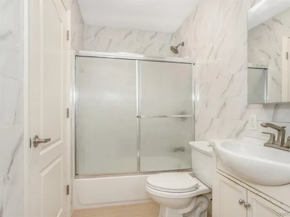 2284 Atlantic Avenue image 8 of 20