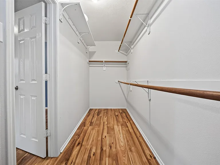 13022 Cherton Ct — Photo 33