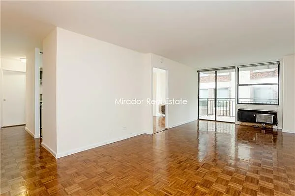 Rented by Mirador Real Estate | media 35