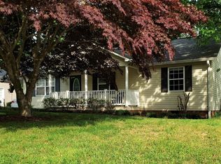 202 Browning Dr, Thomasville, NC 27360