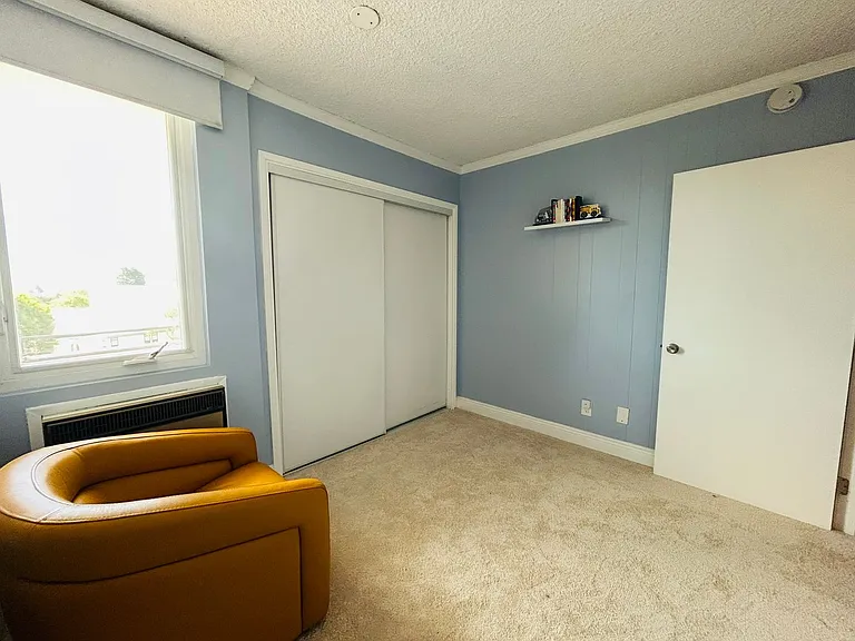 10725 Ohio Ave #301 — Photo 21