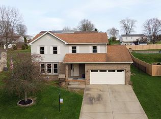 303 Larchmont Dr, Coraopolis, PA