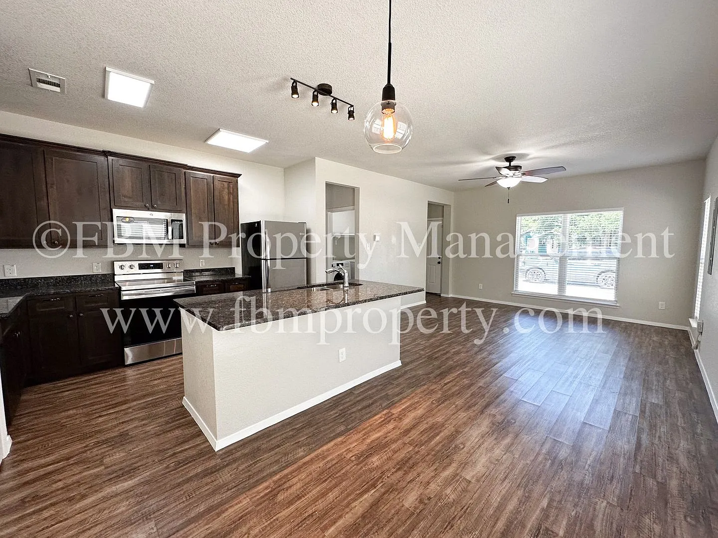 818 Rose St., Unit A - Charming 3 Bedroom, 2 Bathroom Unit in Denton, TX! Move in for less - $500... — Photo 3