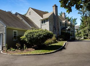 29 Tower Ln, Darien, CT 06820