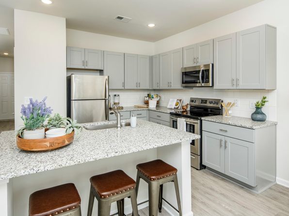 62 Dawson Club Way #1-136