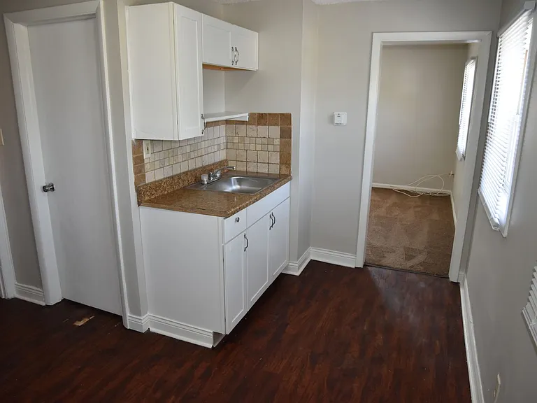 1694 S Washington Ave — Photo 6