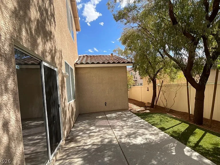 10841 Paradise Rd — Photo 34