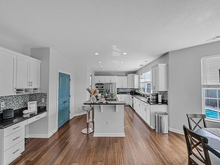 2404 Caitlan Loch Ln — Photo 66