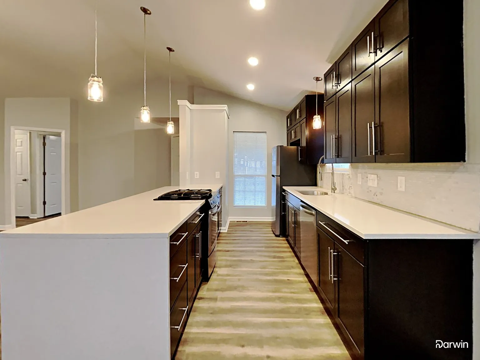 3 bed, 2.0 bath, 1200 sqft, $1,840 — Photo 2