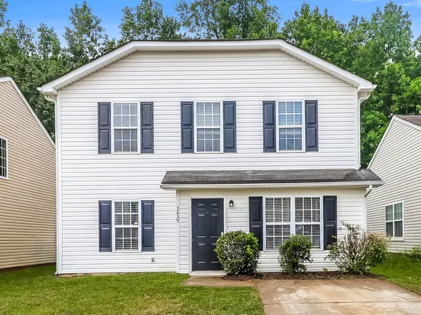 3239 Braden Dr, Charlotte, NC 28216