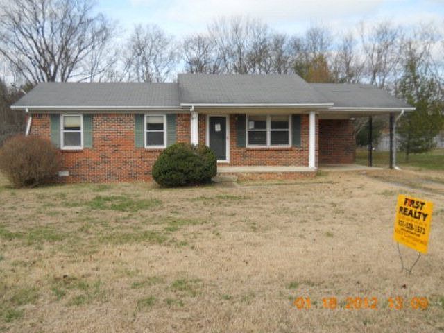 1st image of 214 Anderson Ln