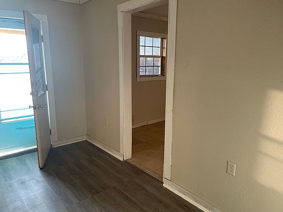 5th image of 5918 Austin Ave