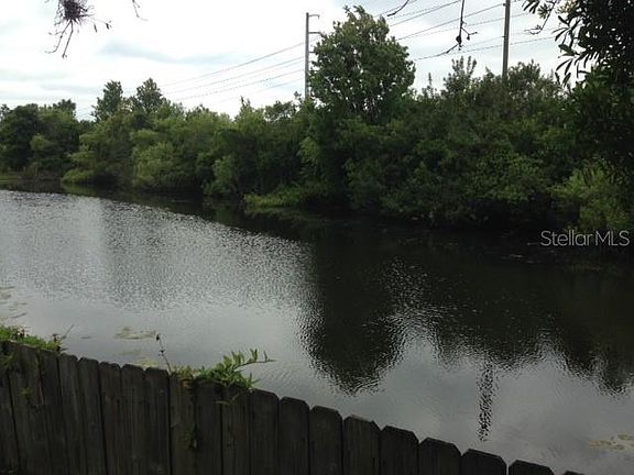 4th image of 200 Lake Charles Ct