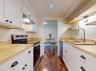 4 Academy Pl APT 3, Saco, ME 04072