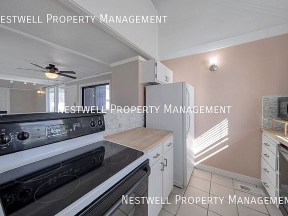 4th image of 4081 S Tralee Cir