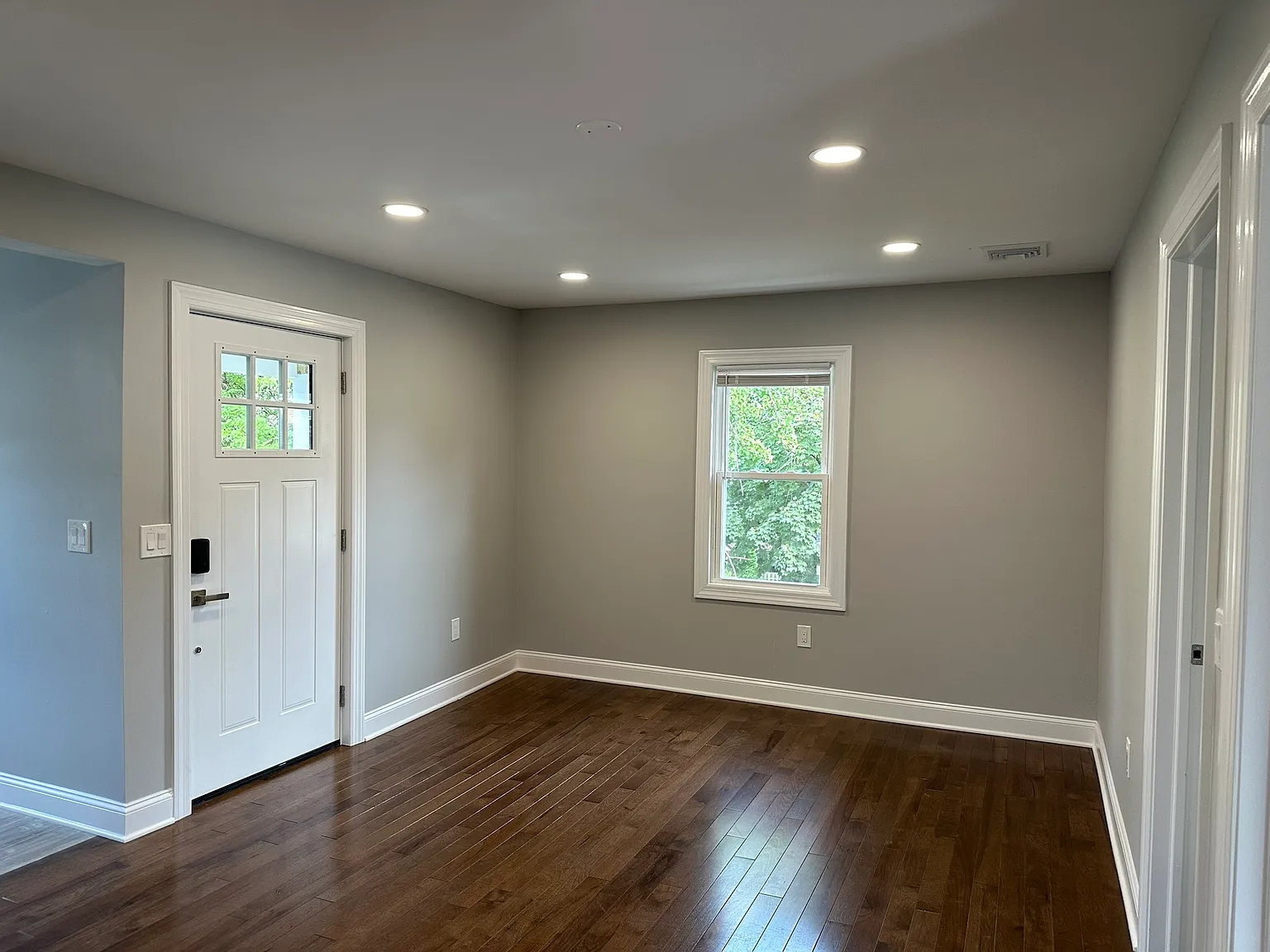 2 bed, $3,100 — Photo 3