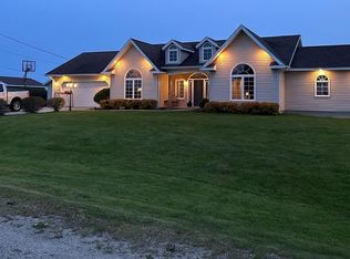 53 Colonial Ave N, Yarmouth, NS B5A 5K5