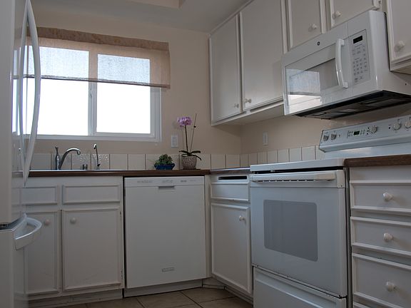 5th image of 4302 Auklet Way