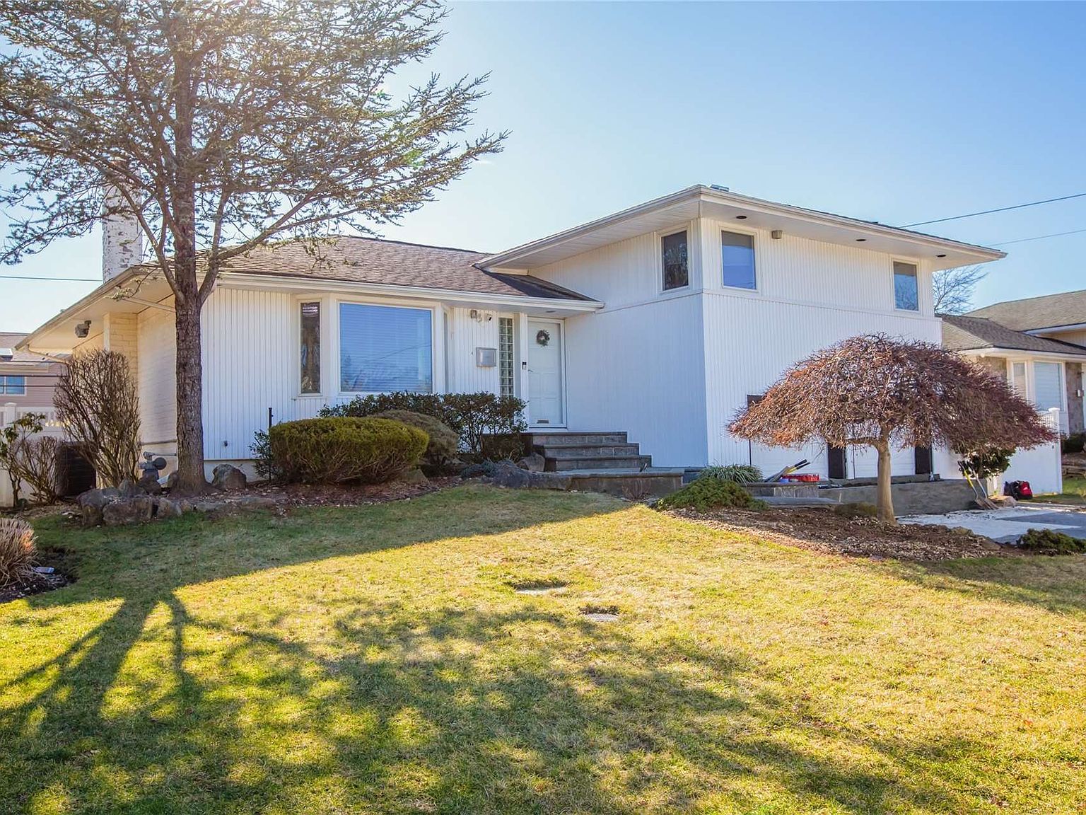 54 Bounty Lane, Jericho, NY 11753 | Zillow