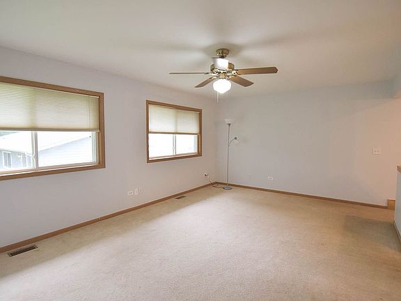 4th image of 35583 N Sunnyside Ave