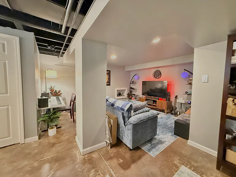 5457 Robert Ave — Photo 32