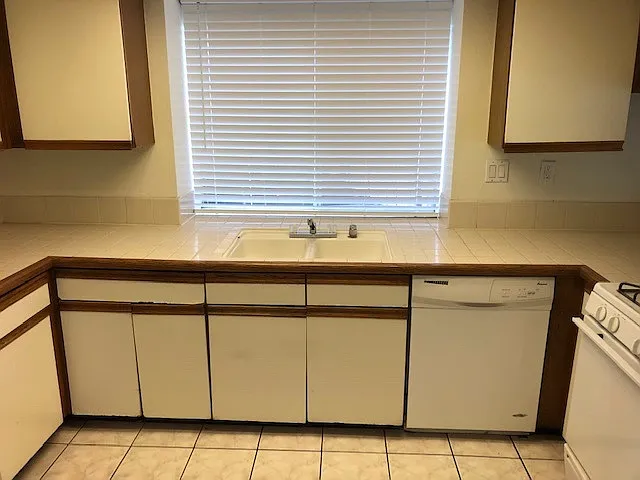 23778 Parkland Ave — Photo 7