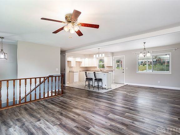 3rd image of 278 Chatham Dr