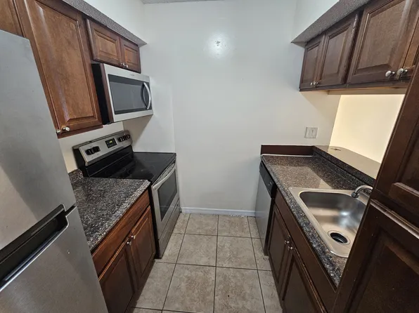 5686 Rock Island Rd APT 126, Fort Lauderdale, FL 33319