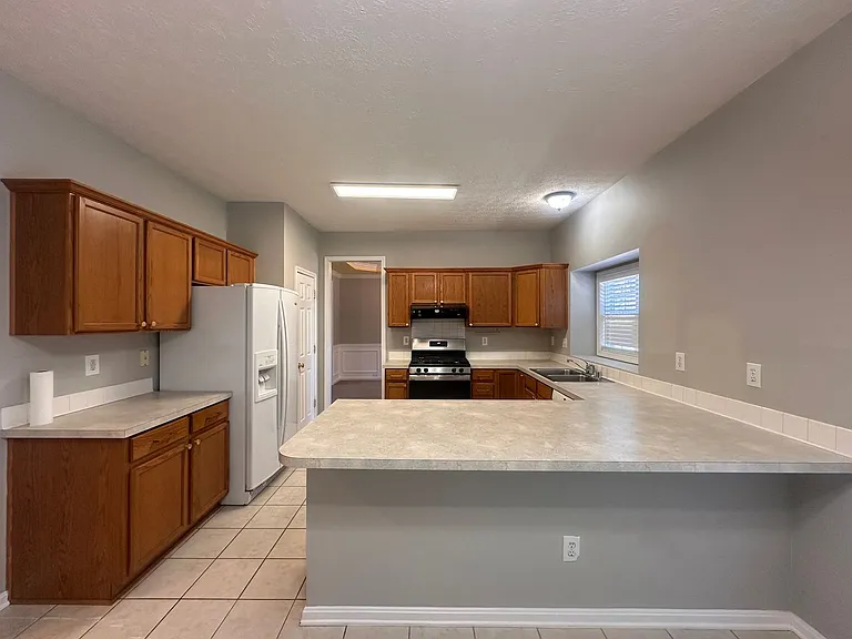 9406 Harlow Ct — Photo 9