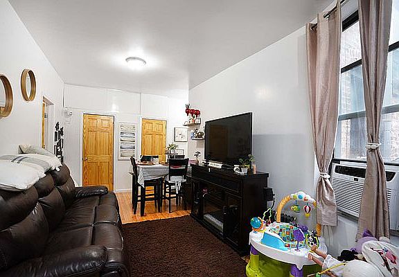 2nd image of 145 Edgecombe Ave #D5