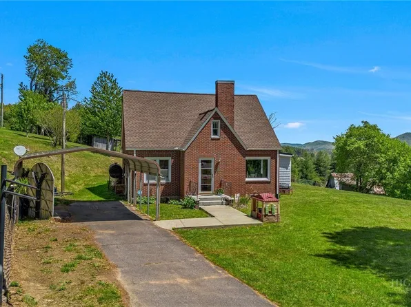1607 Will Vannoy Road, West Jefferson, NC 28694